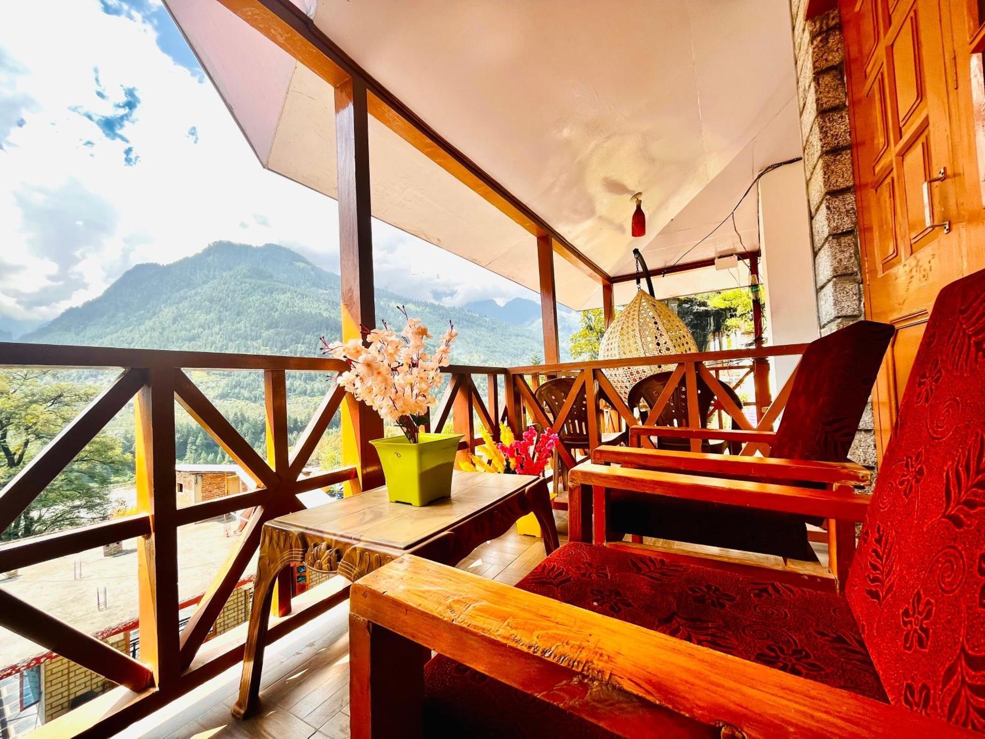 Sita Hotel & Cottage, Manali - A Boutique Wellness Hotel - Manali (Himachal Pradesh) — Photos 3